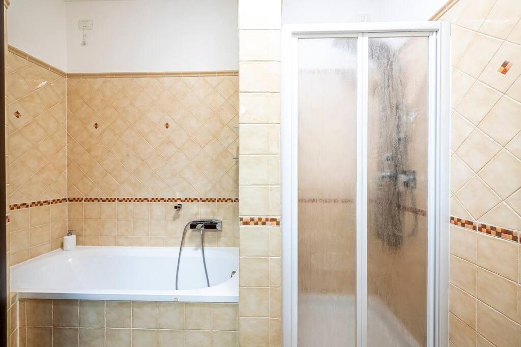 Leopolda Apartment Free Wi-Fi Florence Exterior photo